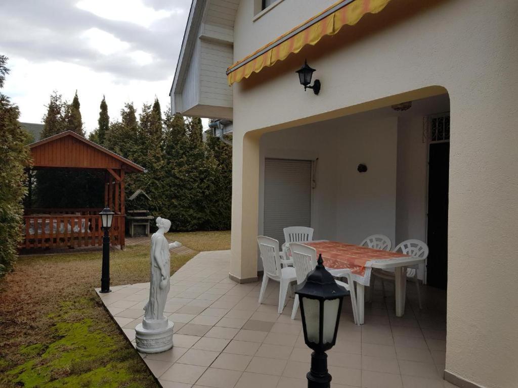 Reginavendeghaz Villa Balatonmáriafürdő Buitenkant foto
